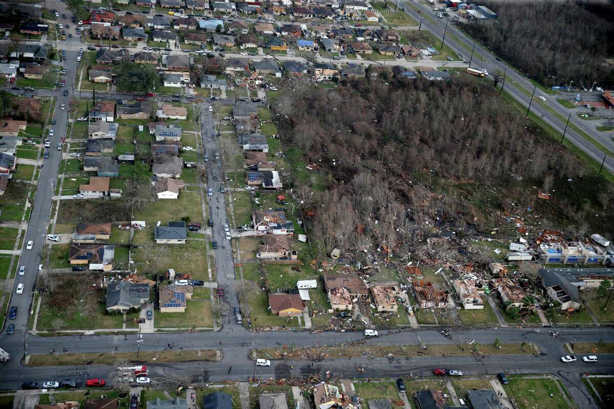 New Orleans mayor: Half-mile-wide tornado damaged 940 homes