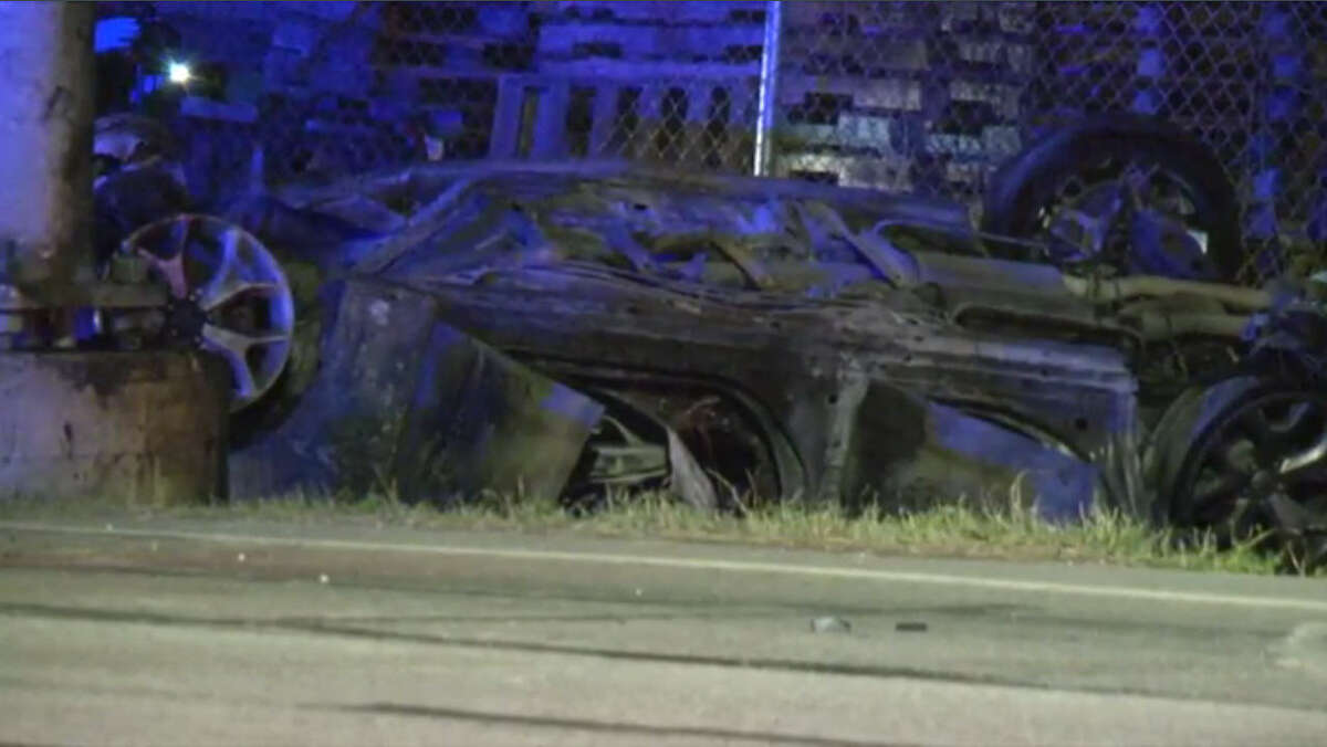 Passersby rescue man from burning car along Beaumont Highway