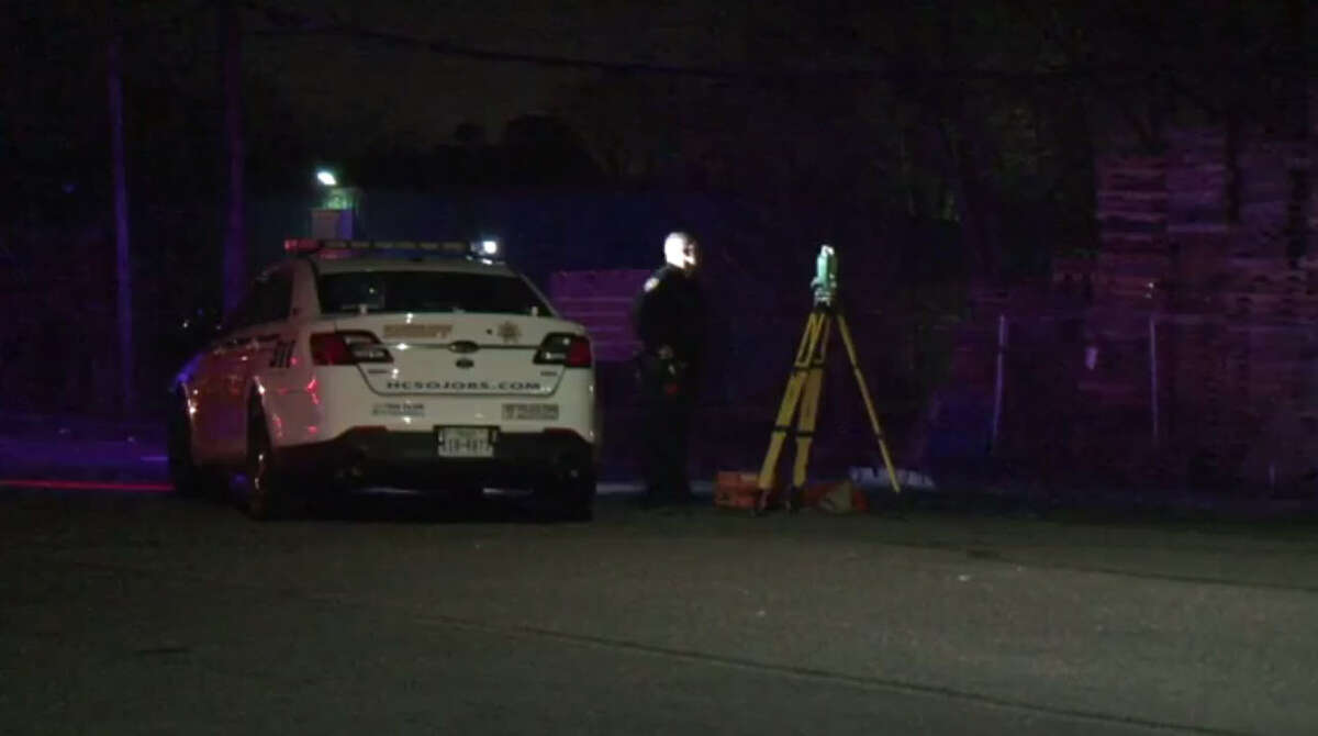 Passersby rescue man from burning car along Beaumont Highway