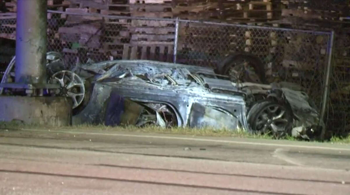 Passersby rescue man from burning car along Beaumont Highway