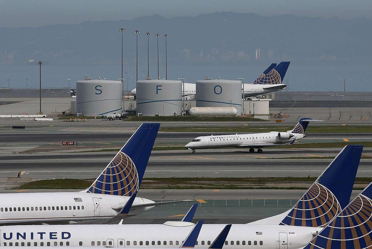 United Airlines flight diverted to San Francisco after bathrooms reach capacity - January 16 A United Airlines flight from Denver to Hawaii was diverted to San Francisco when the aircraft lavatories reached their capacity before the flight was scheduled to land. FULL STORY