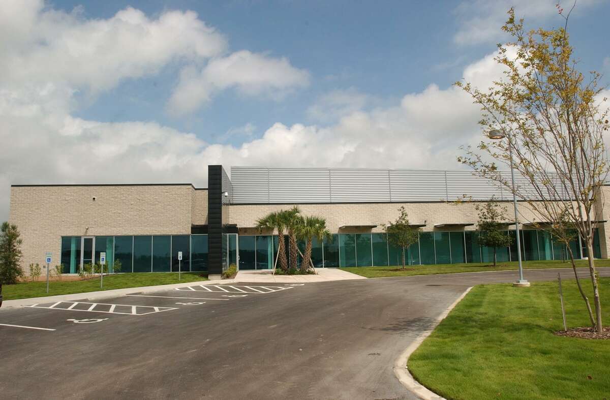 The outside of the Spurs’ new practice facility located in San Antonio’s Medical Center area is shown at its opening in 2002.