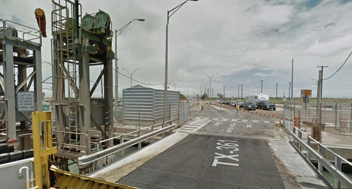 Port Aransas paper shares incredible vintage photo of ferry landing 80