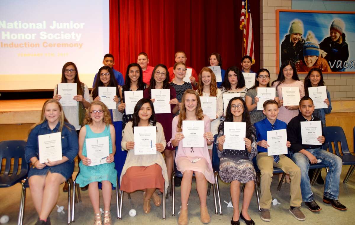 Estacado NJHS inducts new members