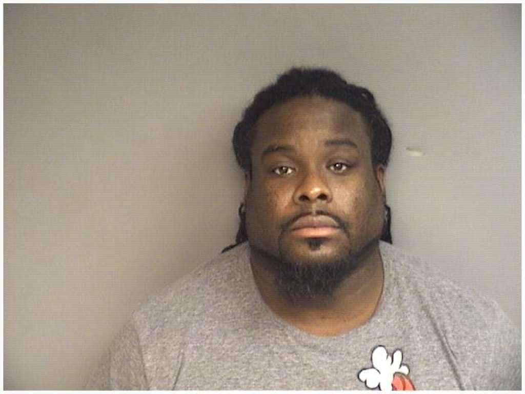 Stamford felon gets over five years in fed prison for gun possession