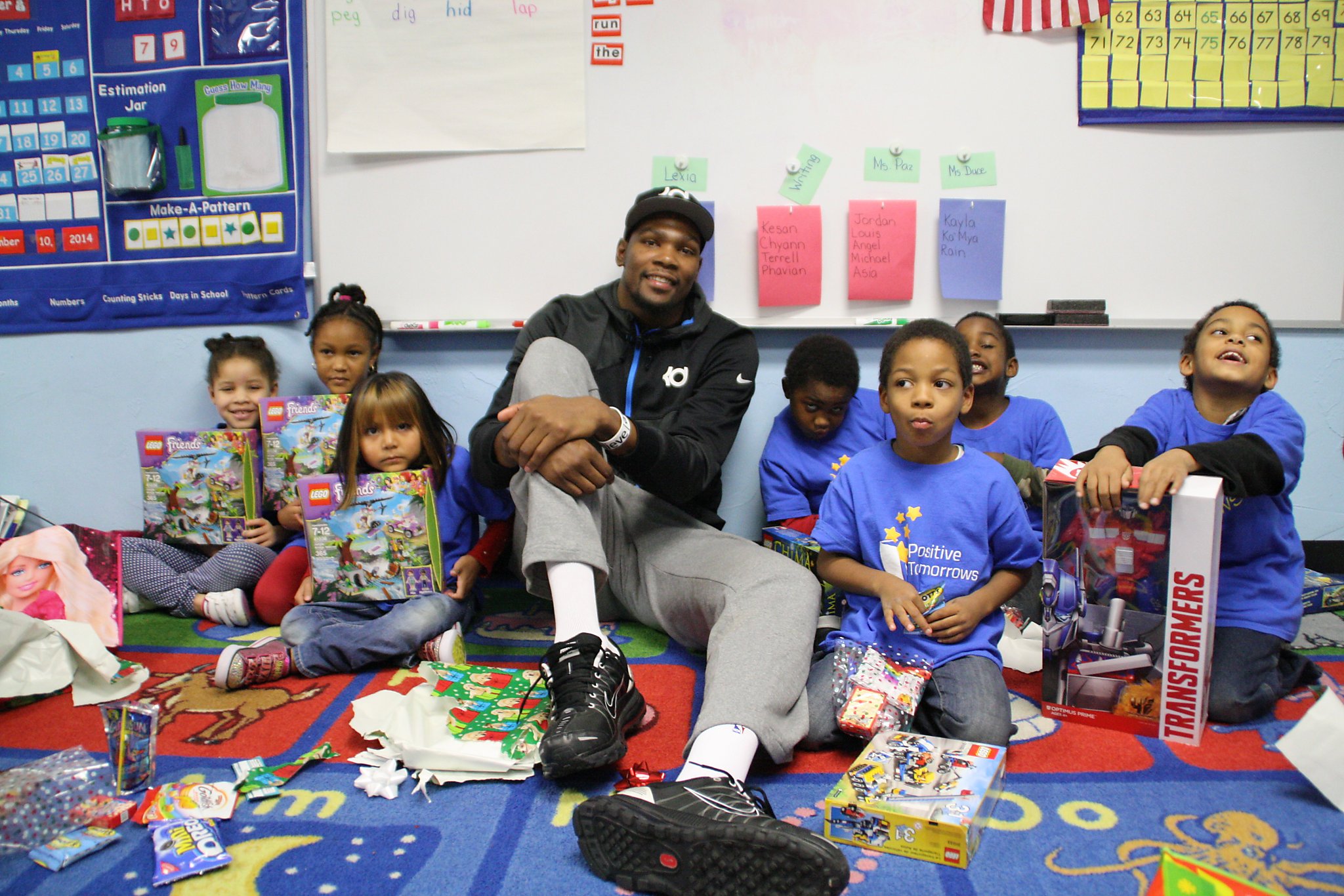 Warriors' Kevin Durant wins Seasonlong NBA Cares Community Assist Award