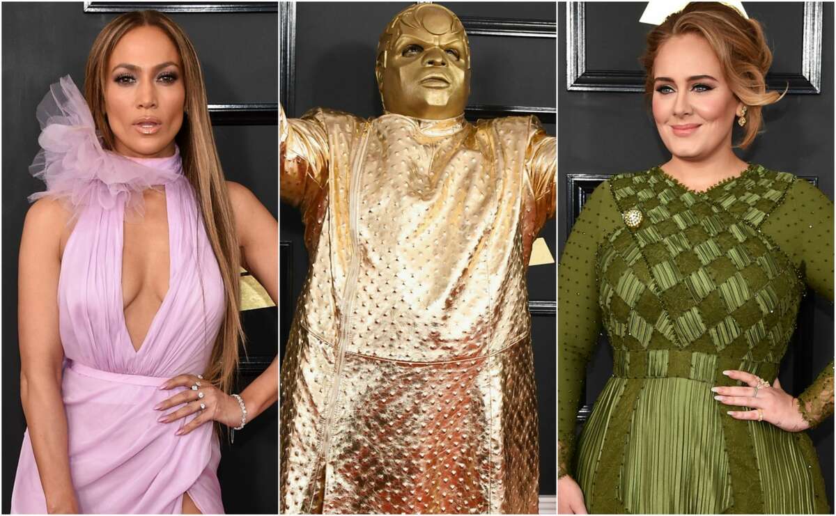 >>Keep clicking to see the gorgeous and outrageously memorable looks that came down the 59th Annual Grammy Awards carpet.