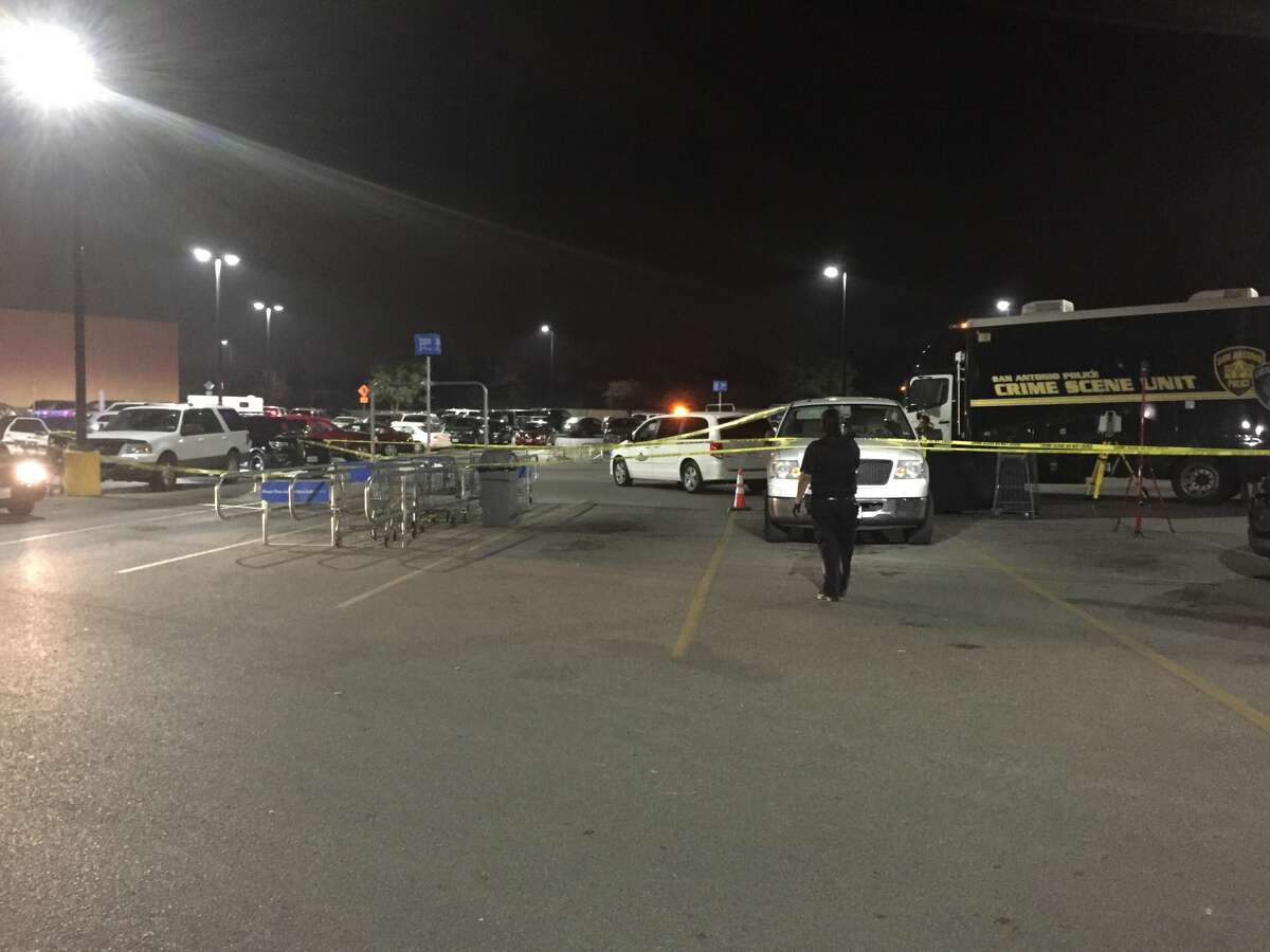 SAPD Woman stabbed to death at San Antonio Walmart parking lot