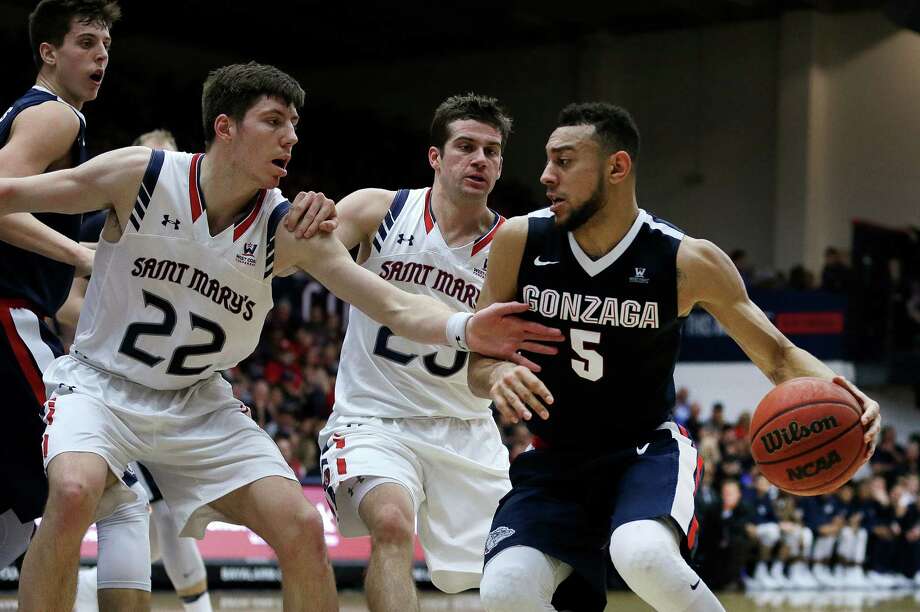 Ncaa Hoops Gonzaga Villanova Kansas Remain Atop Ap Poll The