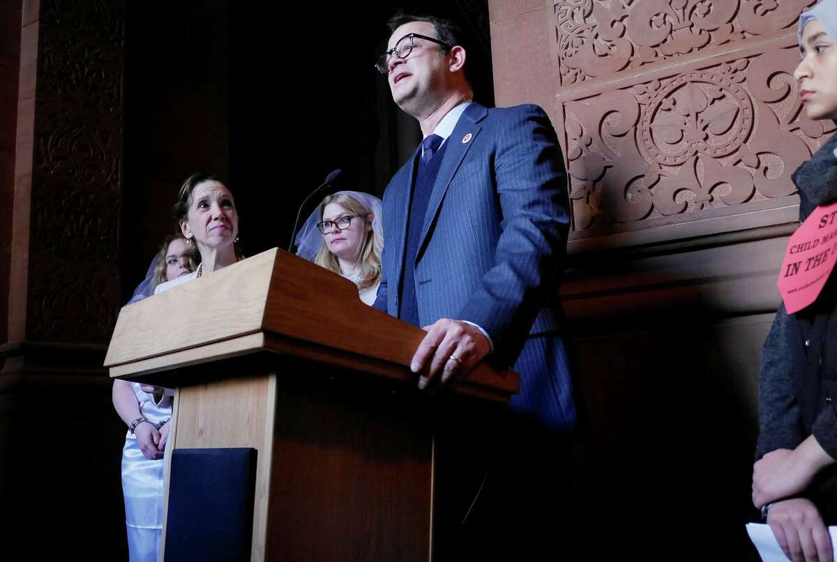 fakku dating shutdown 2019