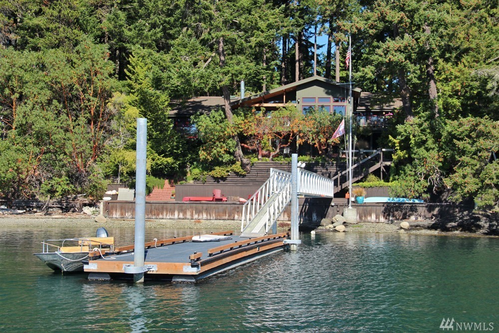 Sanctuary island home for sale in the San Juans