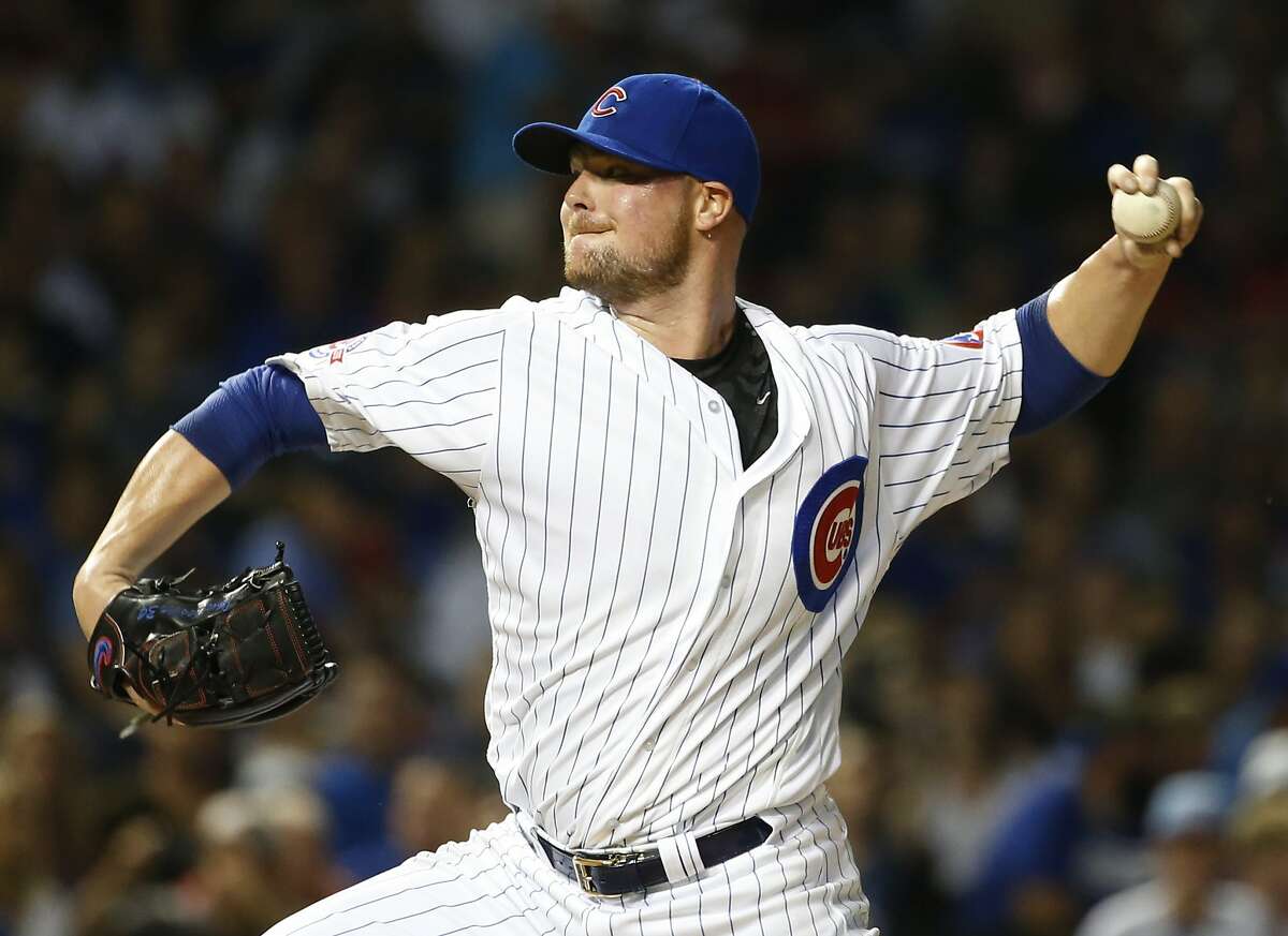 Red Sox's Jon Lester wins pitchers' duel over White Sox's Chris Sale