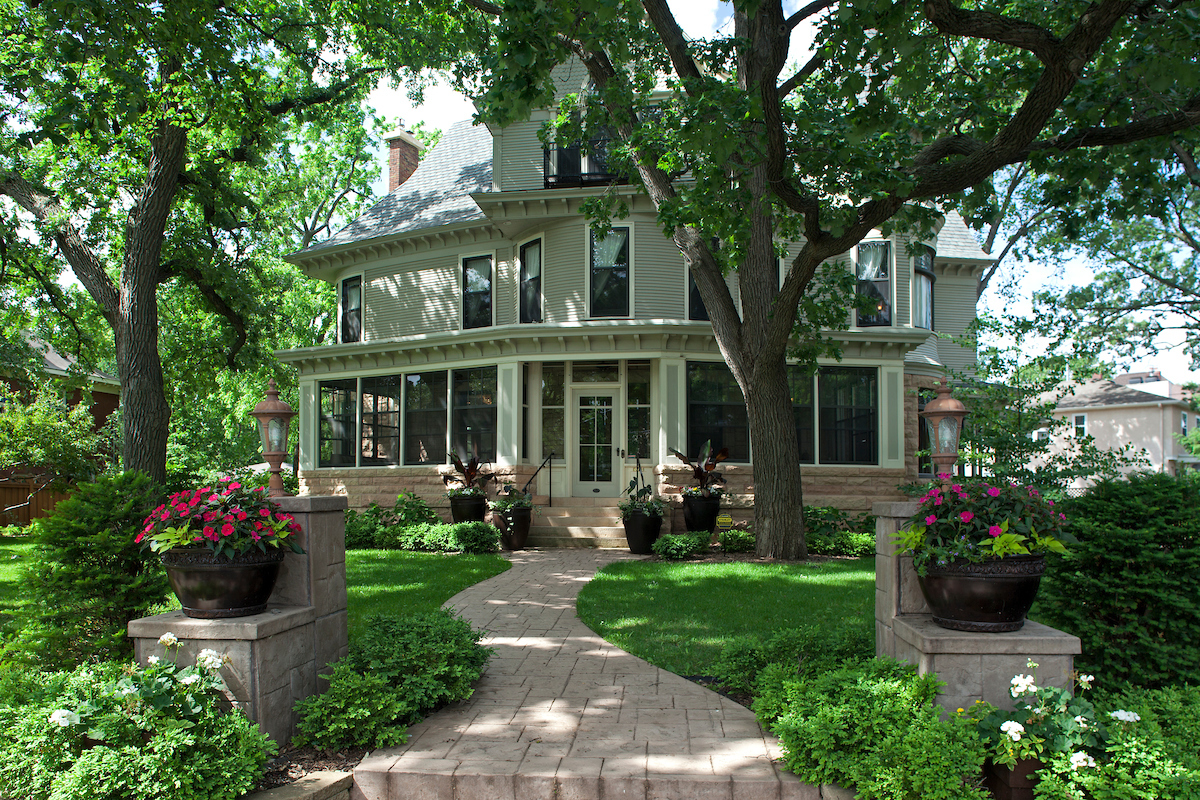 What famous TV homes are worth in the real world