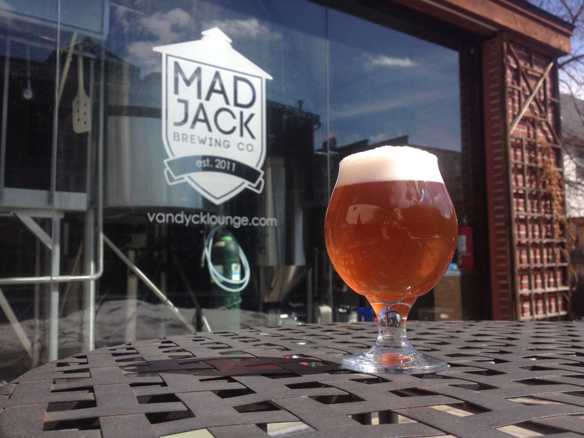Schenectady targets visitors, tourists with $20 Ale Trail passport - Vimarsana News