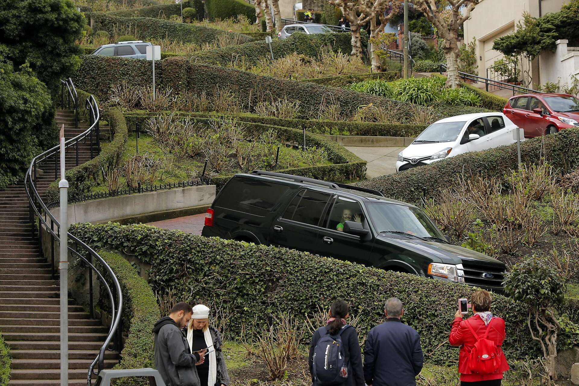 Tolls: wrong way on Lombard