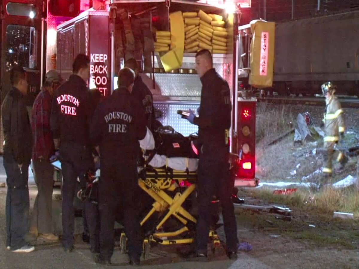 Bystander saves three men from fiery crash in Houston's Fifth Ward