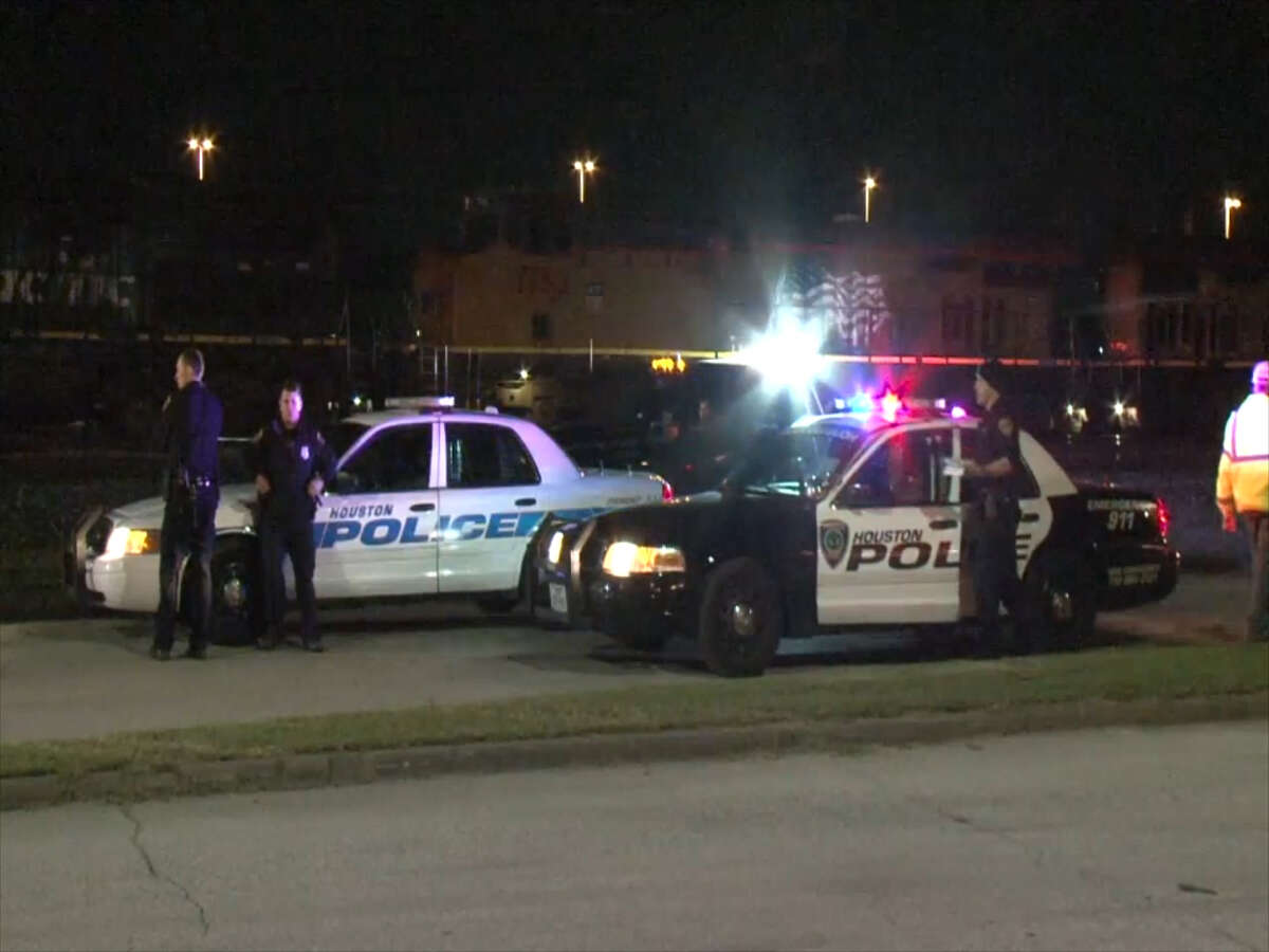 Bystander saves three men from fiery crash in Houston's Fifth Ward