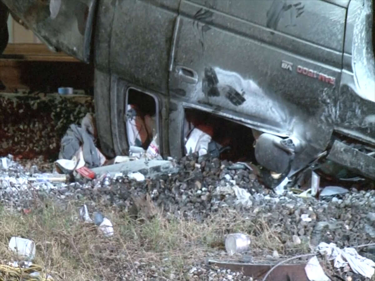 Bystander saves three men from fiery crash in Houston's Fifth Ward