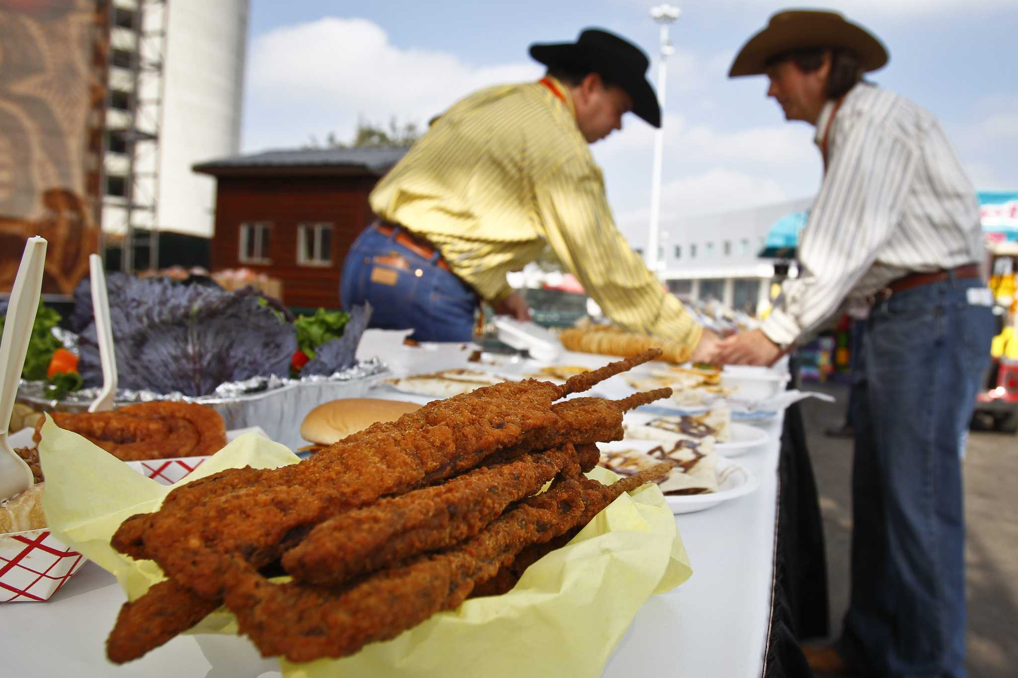 The best foods to try at RodeoHouston's midway