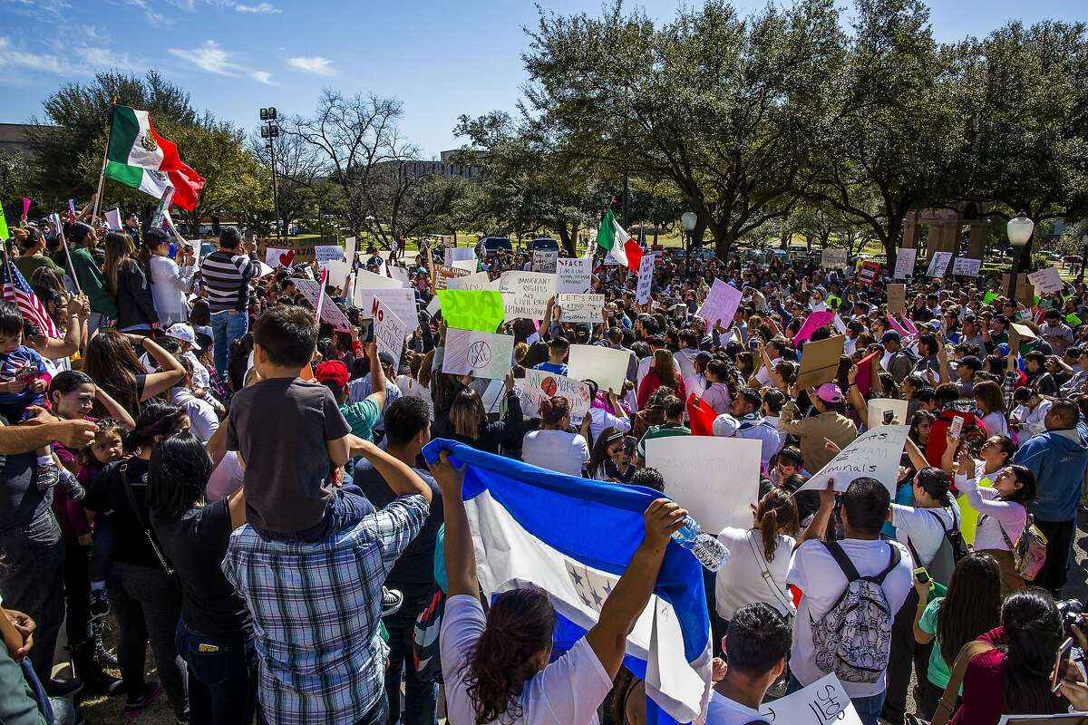 Immigrants heed call to protest