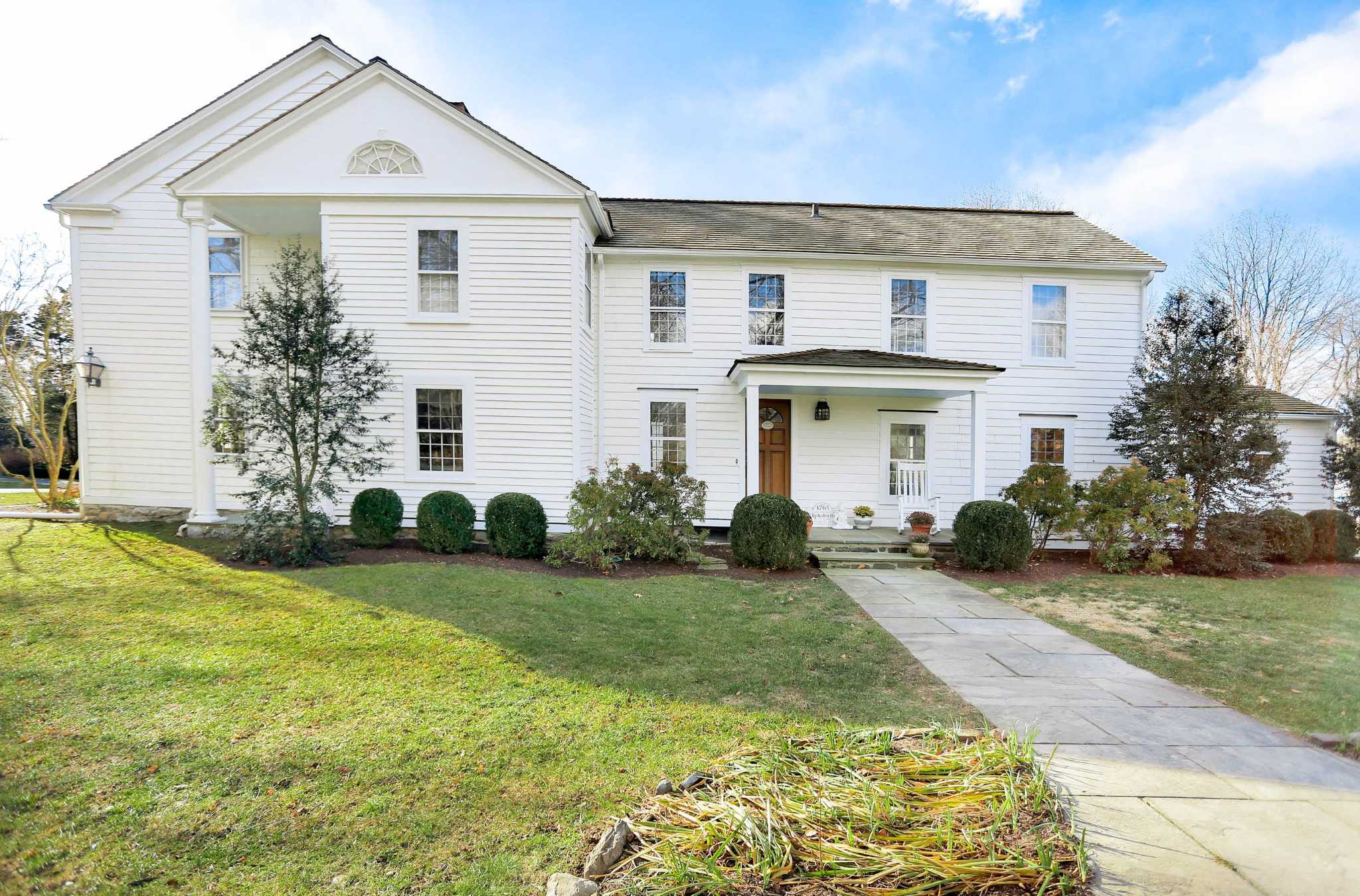 On the Market Eliphalet Hull House, built in 1763, looking for a new owner