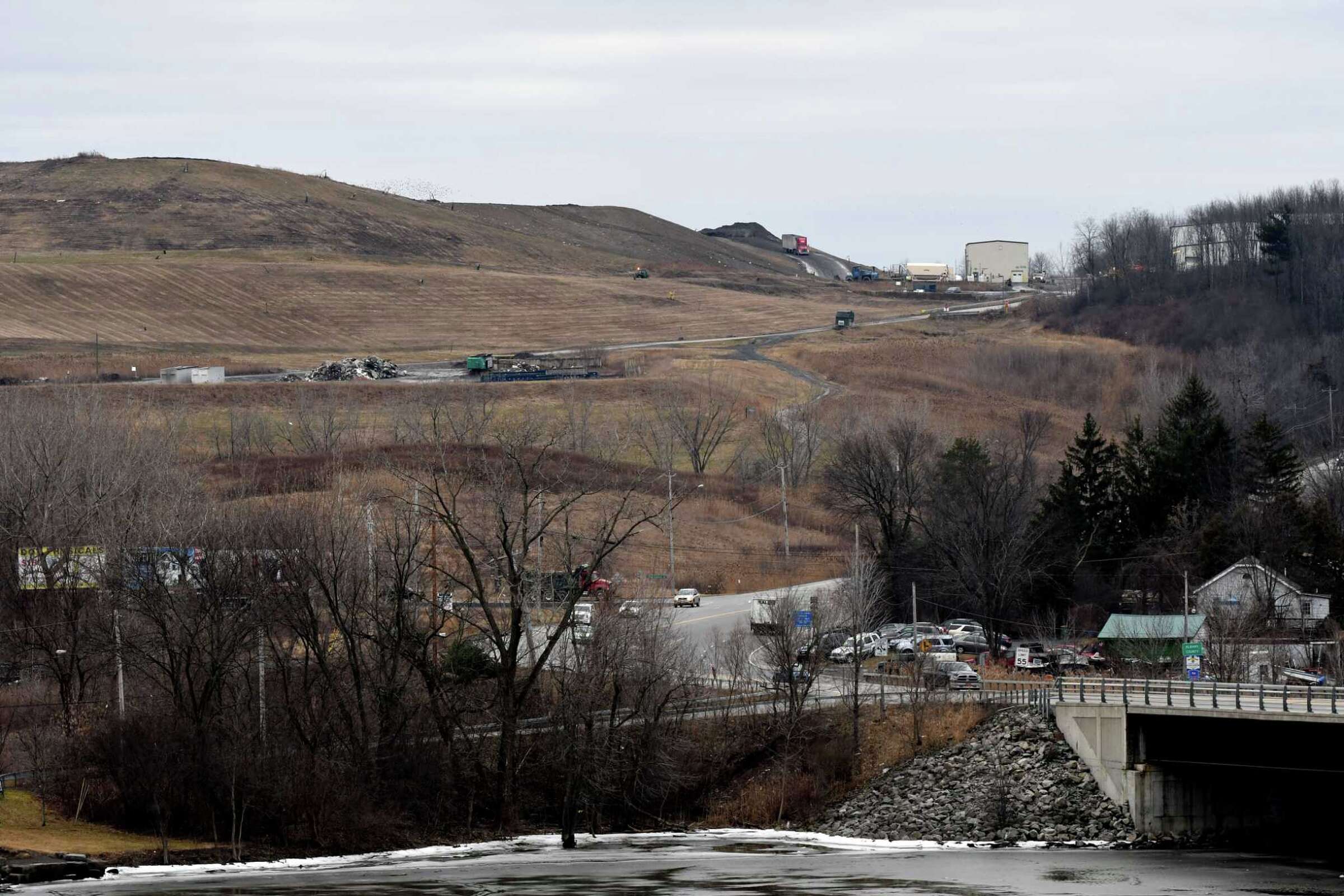 Opposition mounts to Colonie's planned landfill expansion