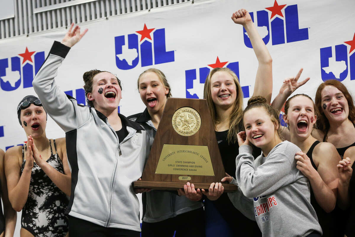 Magnolia Lady Bulldogs celebrate after placing first overall during the Class 5A UIL Swimming and Diving State Meet on Saturday, Feb. 18, 2017, in Austin. (Michael Minasi / Chronicle)