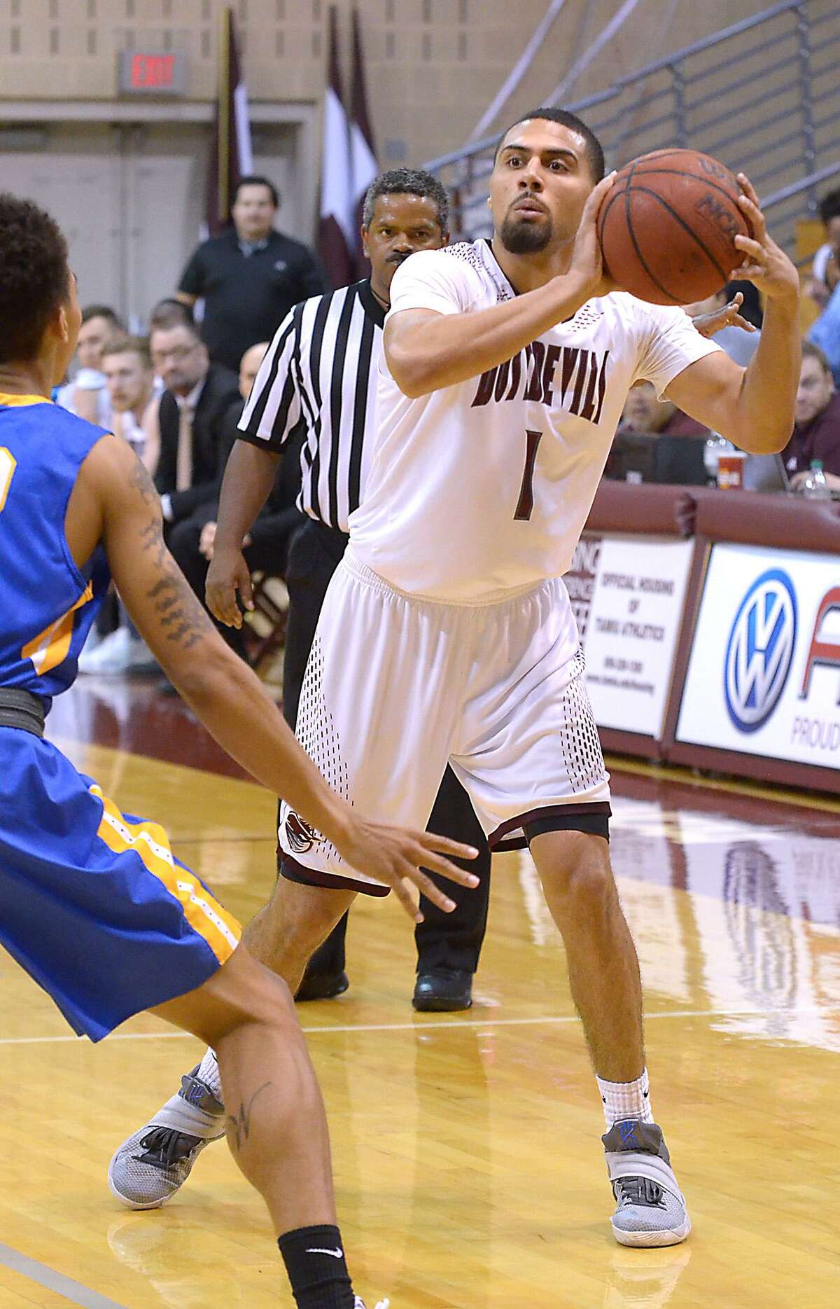 Arthur Santanna scored 16 points in TAMIU’s win during Saturday’s season finale at Newman. The Dustdevils claimed the No. 2 seed in the Heartland Conference tournament and square off in Tulsa next Thursday against seventh-seeded St. Mary’s at 7:30 p.m.