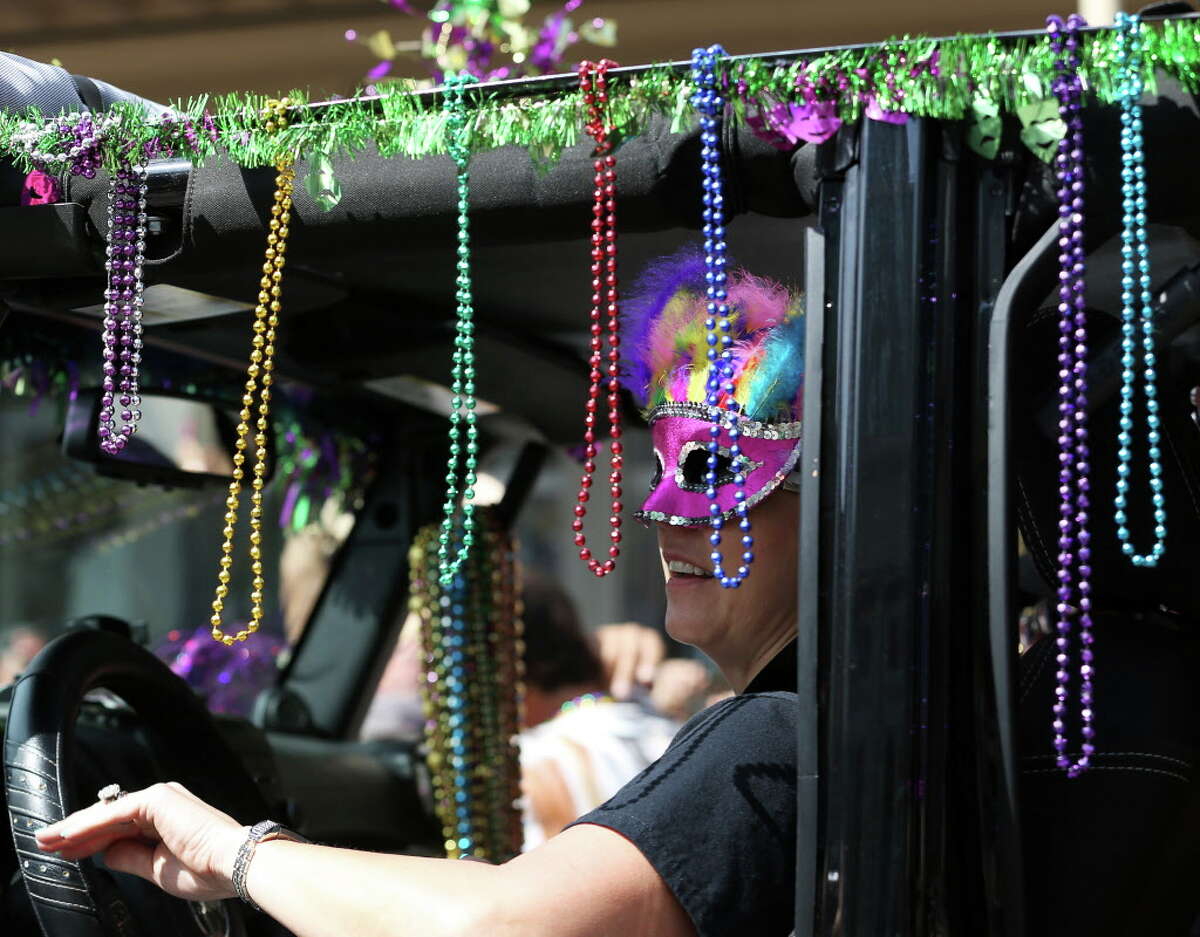 galveston mardi gras jeep parade