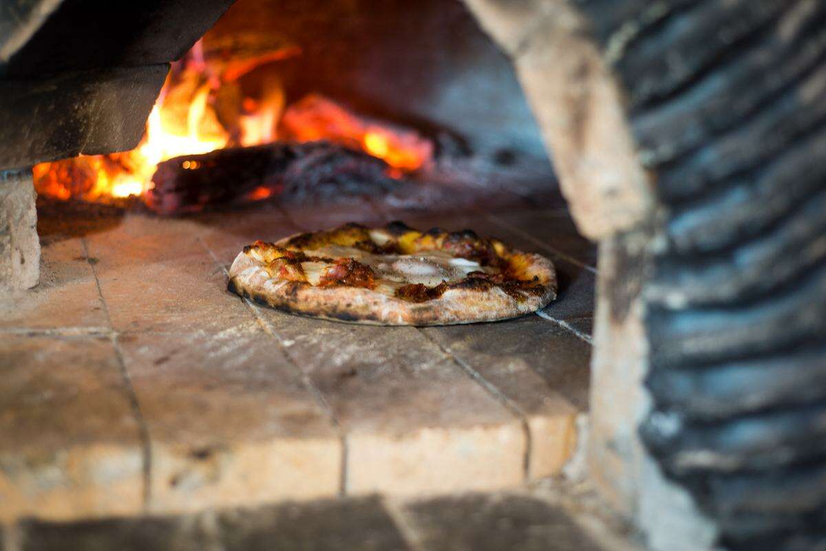 This Southtown pizza spot is soaking up the spotlight with some 