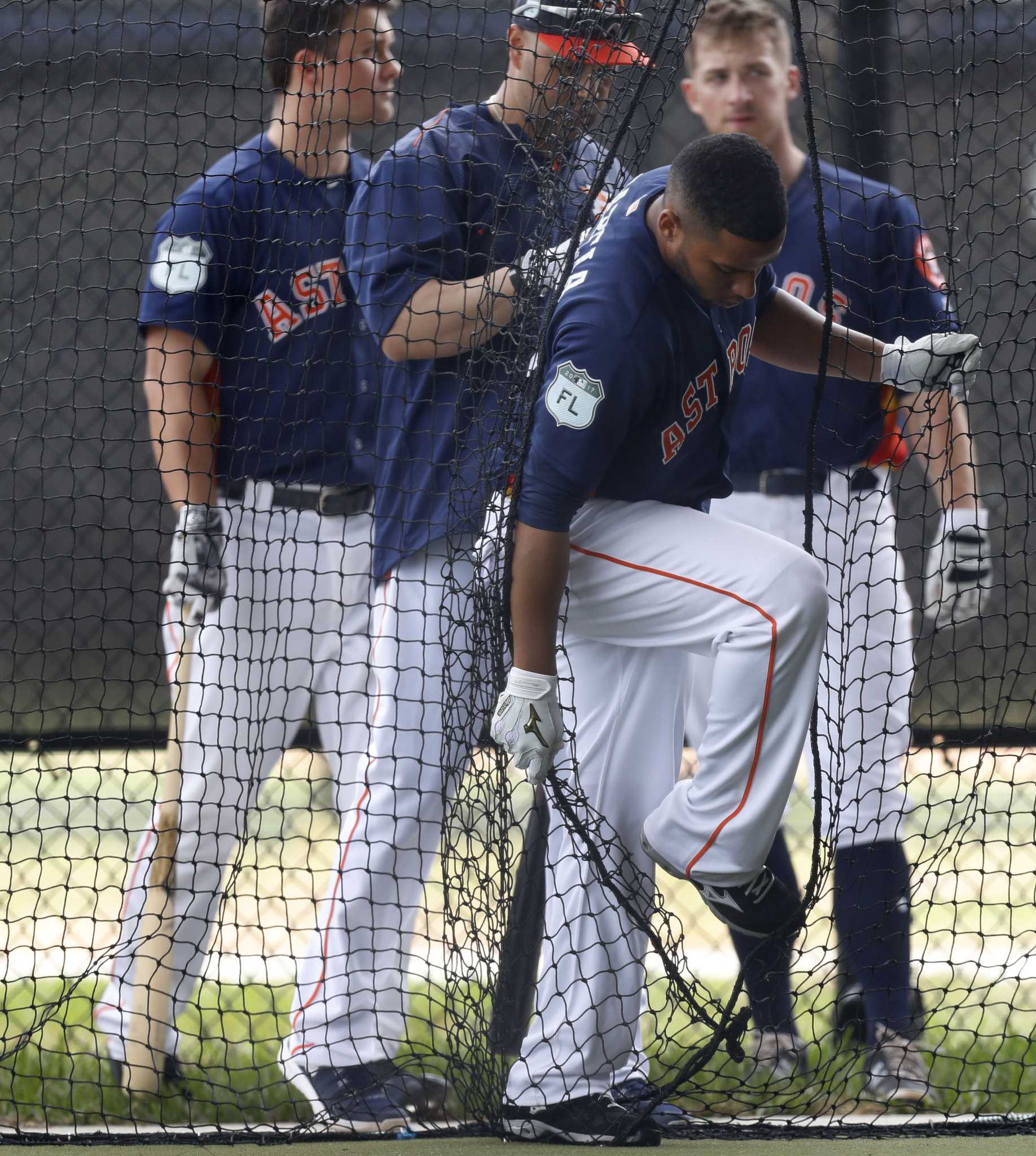 Roy Oswalt lends expertise as guest instructor for Astros