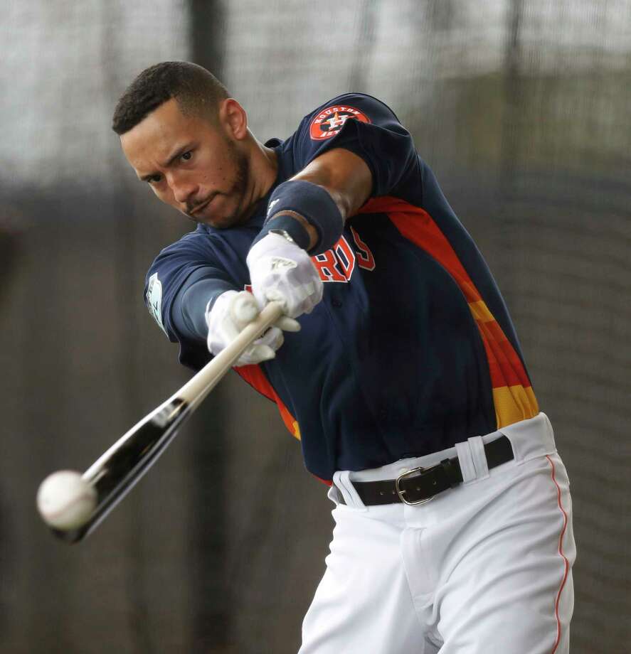 Astros' Carlos Correa close to being cleared for full workouts