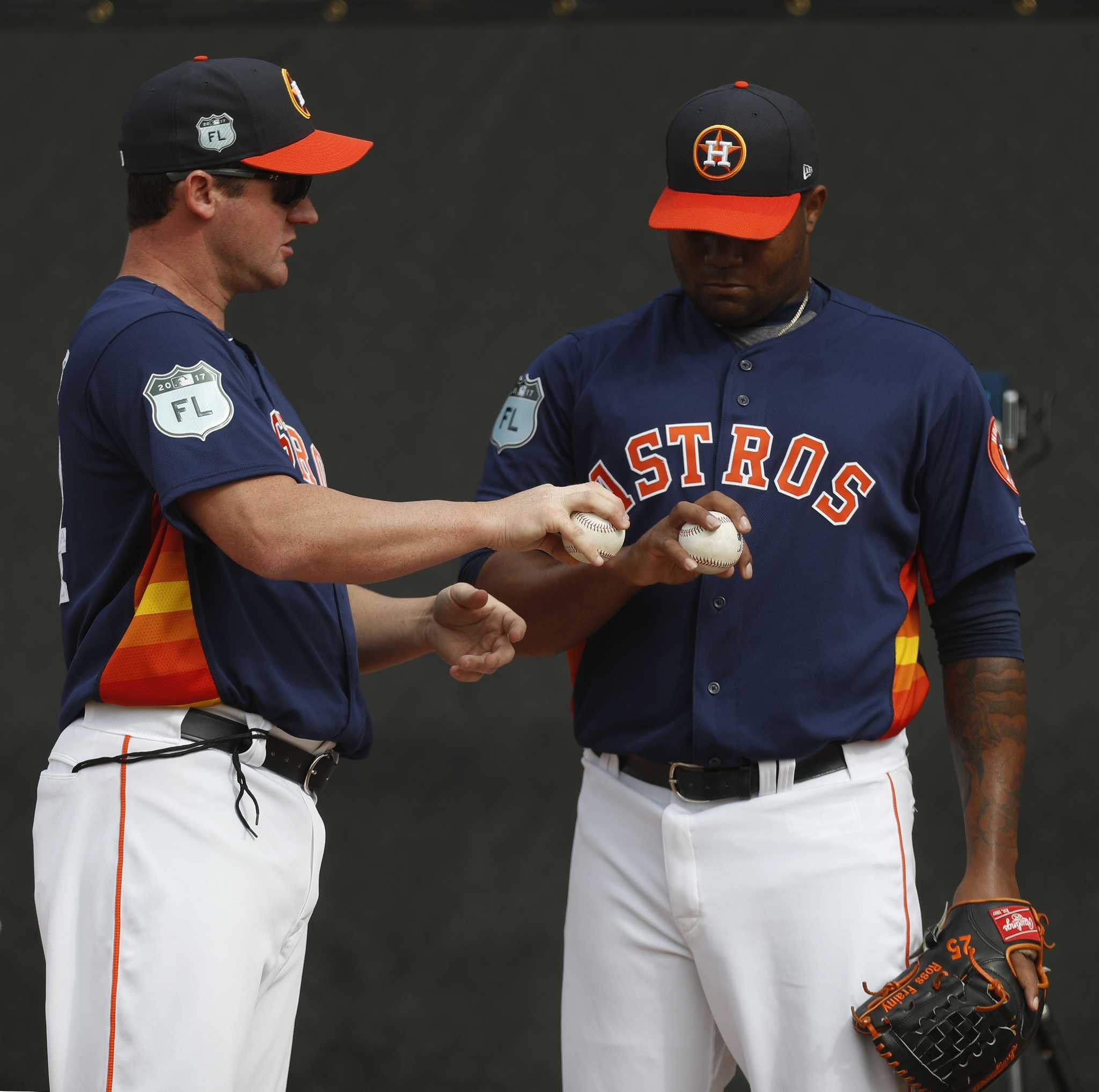 Roy Oswalt lends expertise as guest instructor for Astros