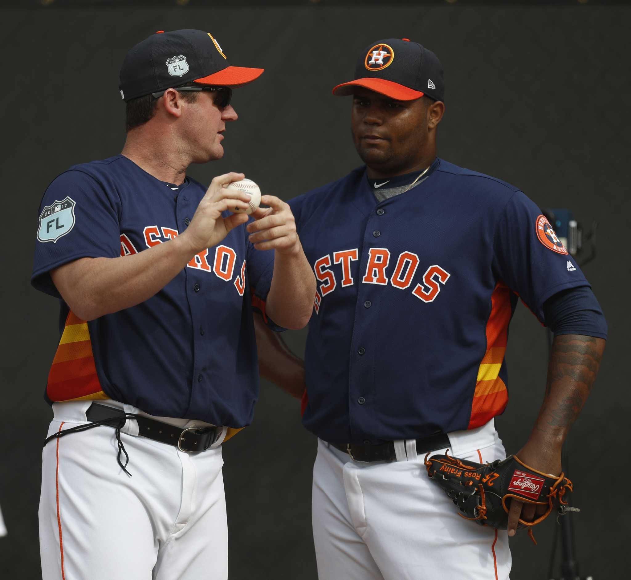 Roy Oswalt lends expertise as guest instructor for Astros