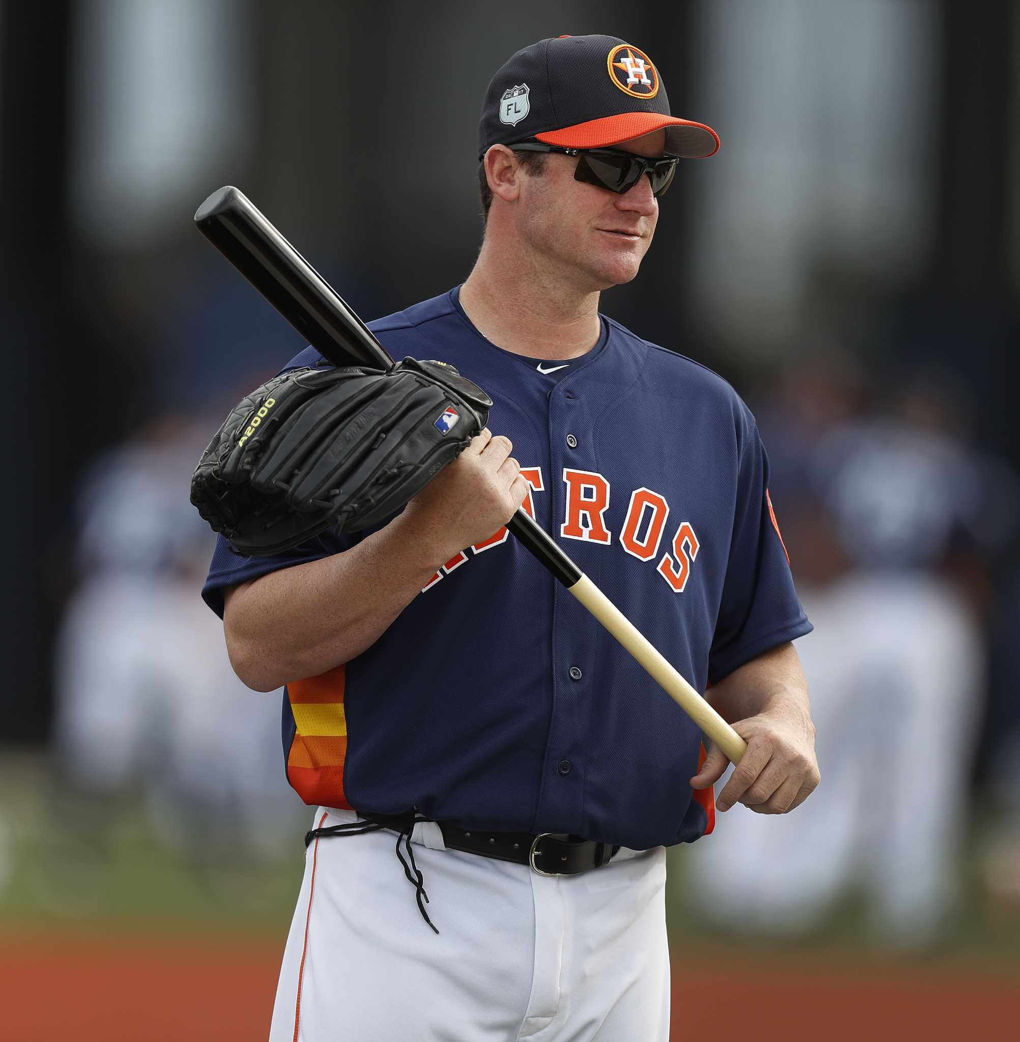 Roy Oswalt lends expertise as guest instructor for Astros