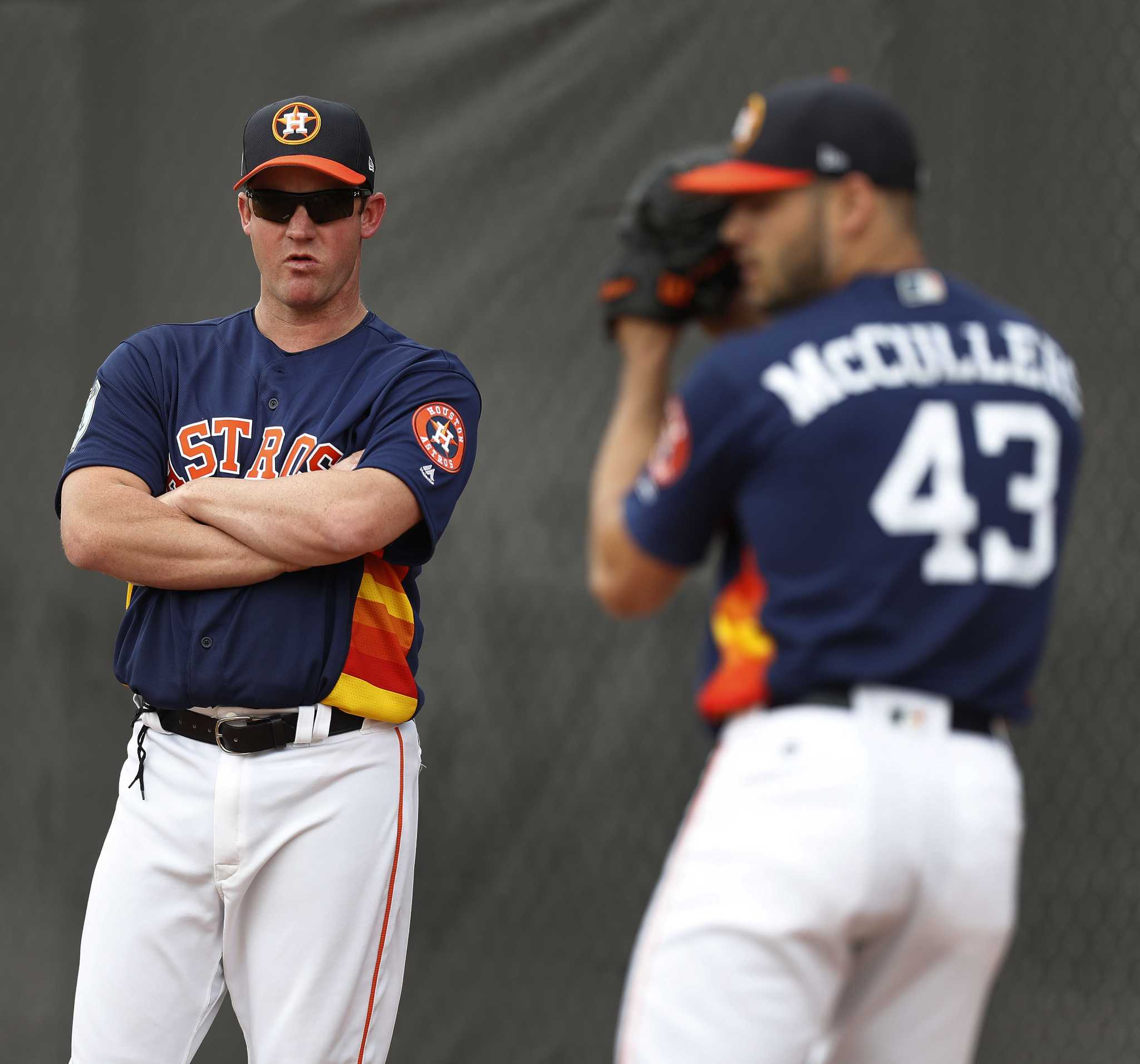 Watch: Jake Marisnick shows off range with catch along Astros' chain-link  fence 