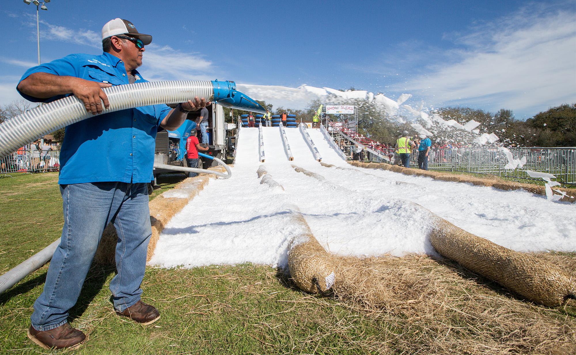 Universal City’s Snowfest warms the crowd