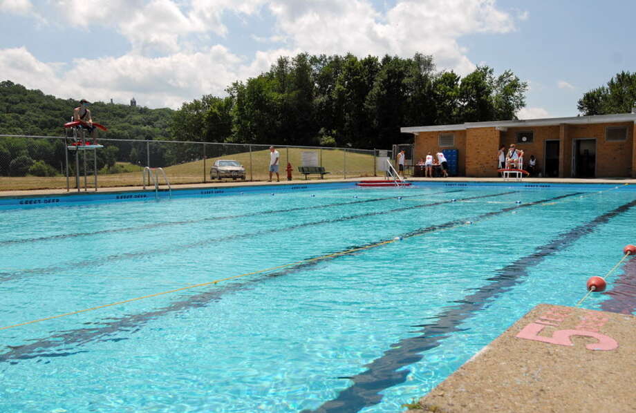 troy community center pool