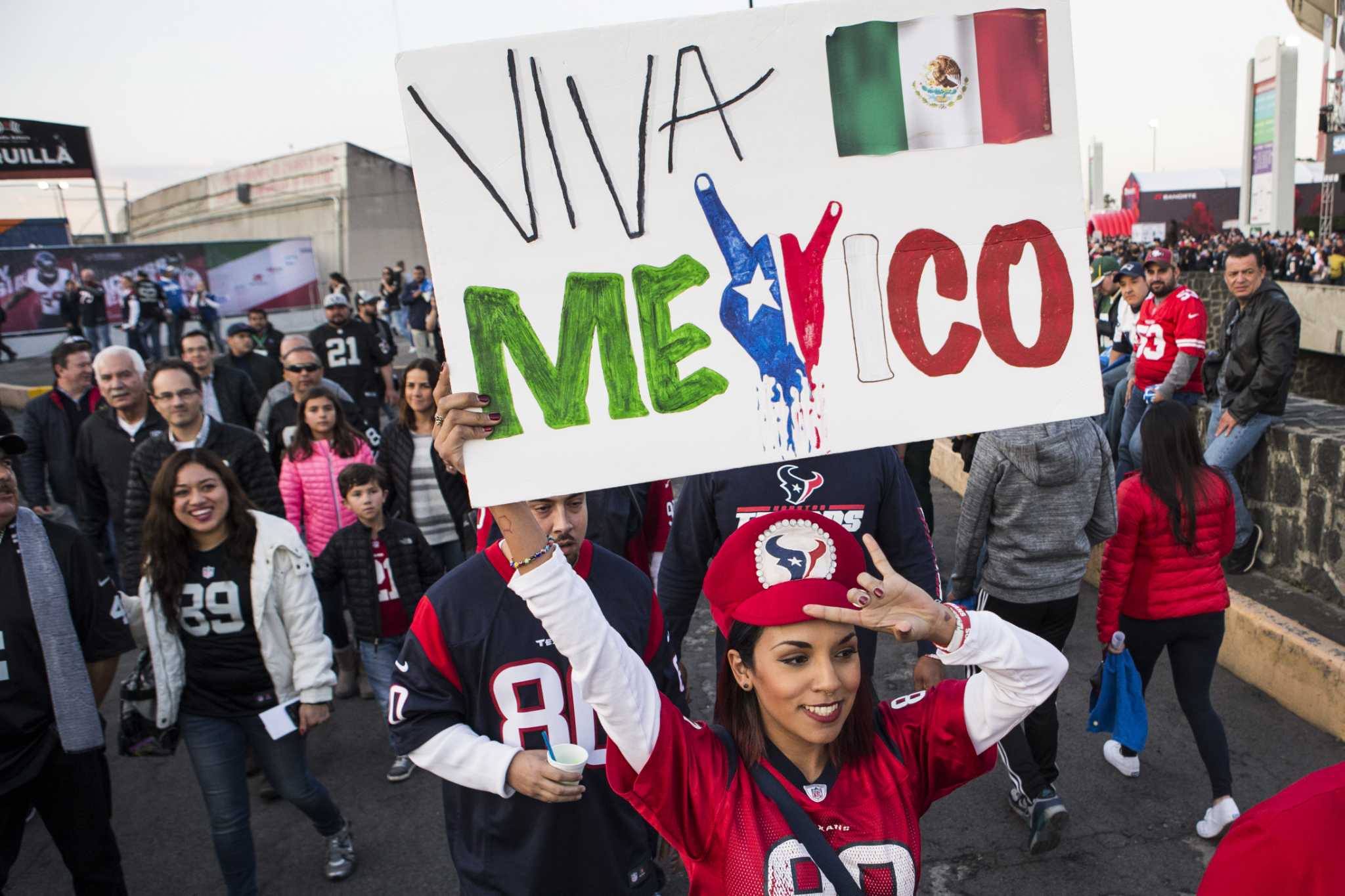 NFL study says Texans-Raiders Mexico City game generated $45