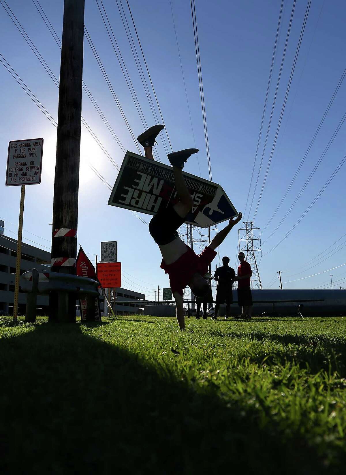 Houston sign spinners to show off their top "tricks" in Vegas