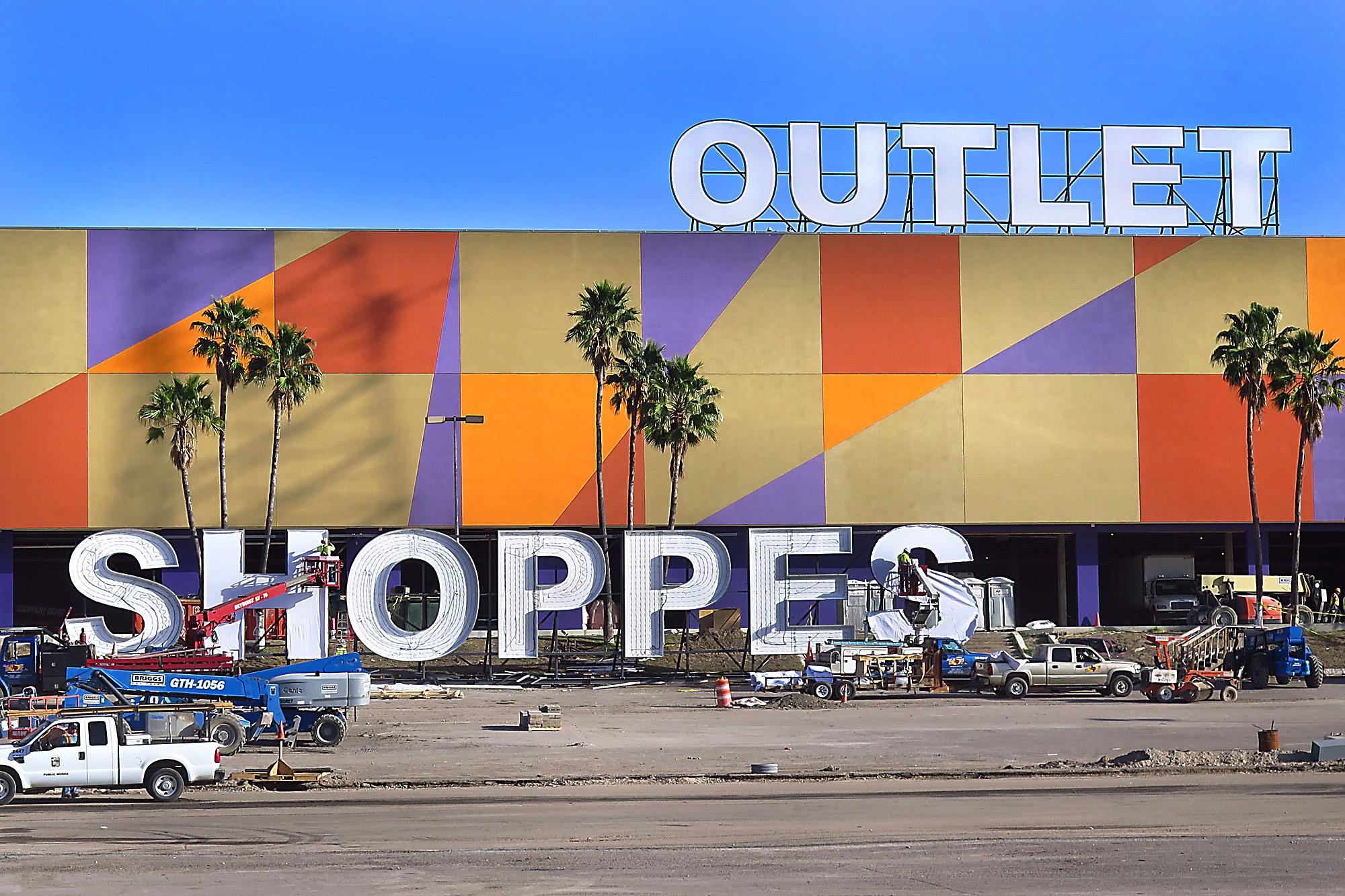 Outlet Shoppes opening date announced