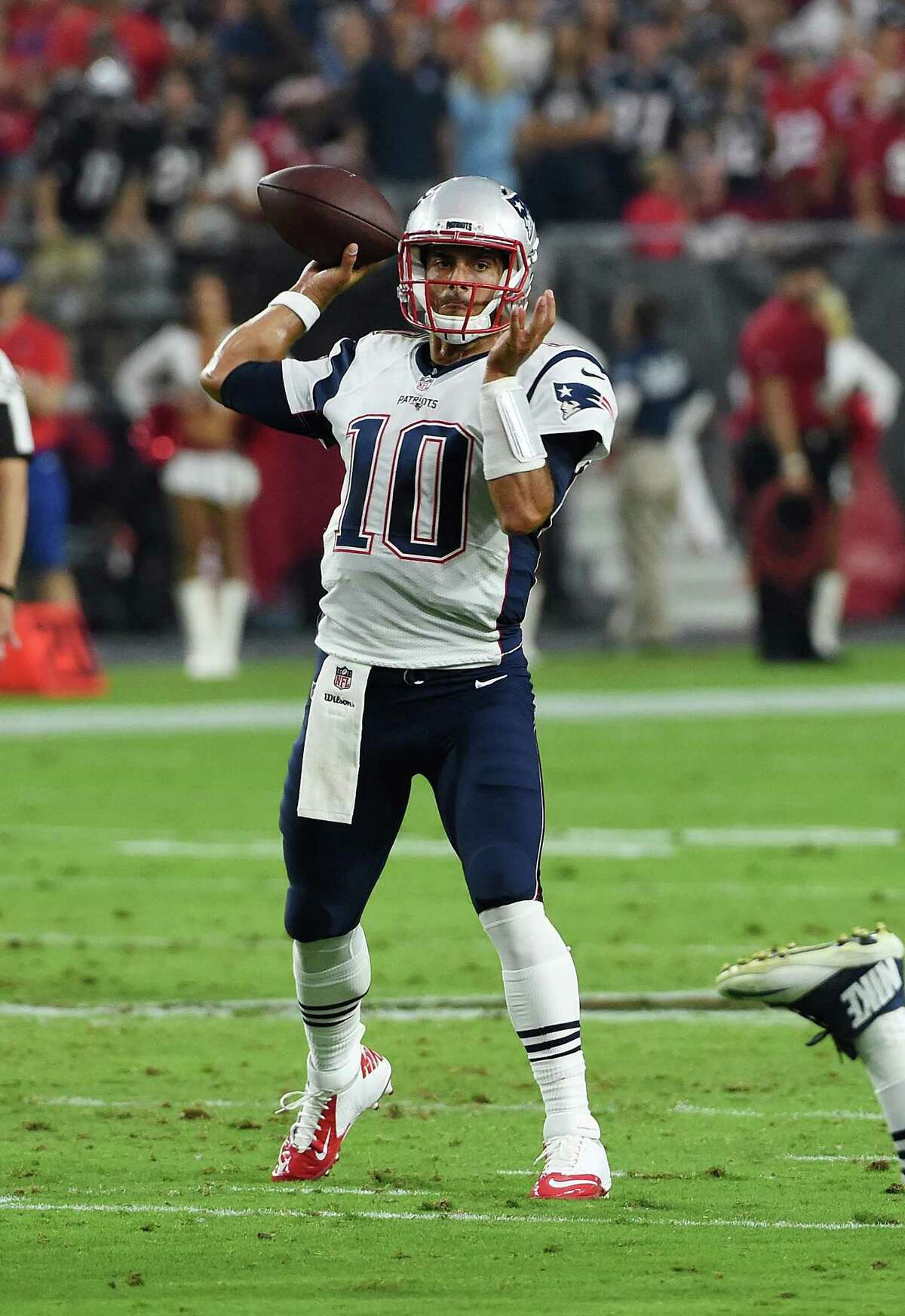 GLENDALE, AZ - SEPTEMBER 11: Quarterback Jimmy Garoppolo #10 of the New England Patriots throws the ball up field against the Arizona Cardinals at University of Phoenix Stadium on September 11, 2016 in Glendale, Arizona. (Photo by Norm Hall/Getty Images)