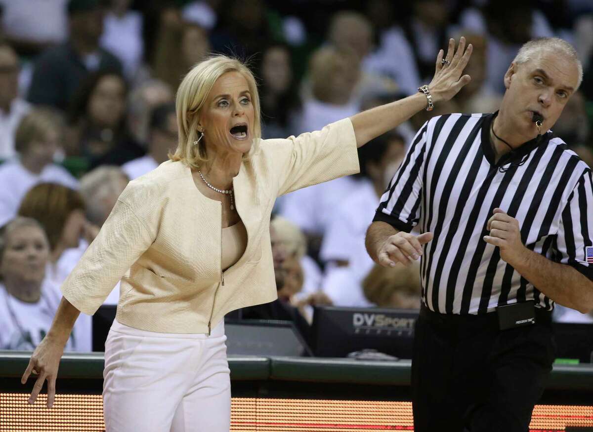 Baylor, Kim Mulkey take step back after insensitive speech