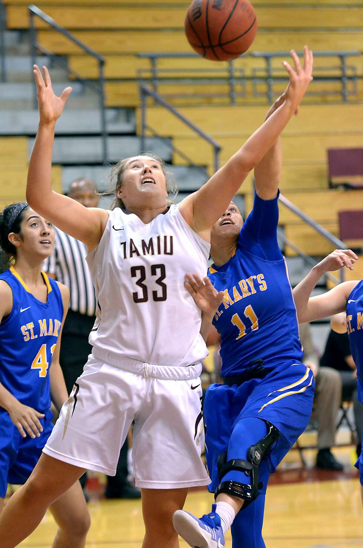 TAMIU’s Hannah Beede and the Dustdevils, despite a loss, clinched a spot in the Heartland Conference tournament.