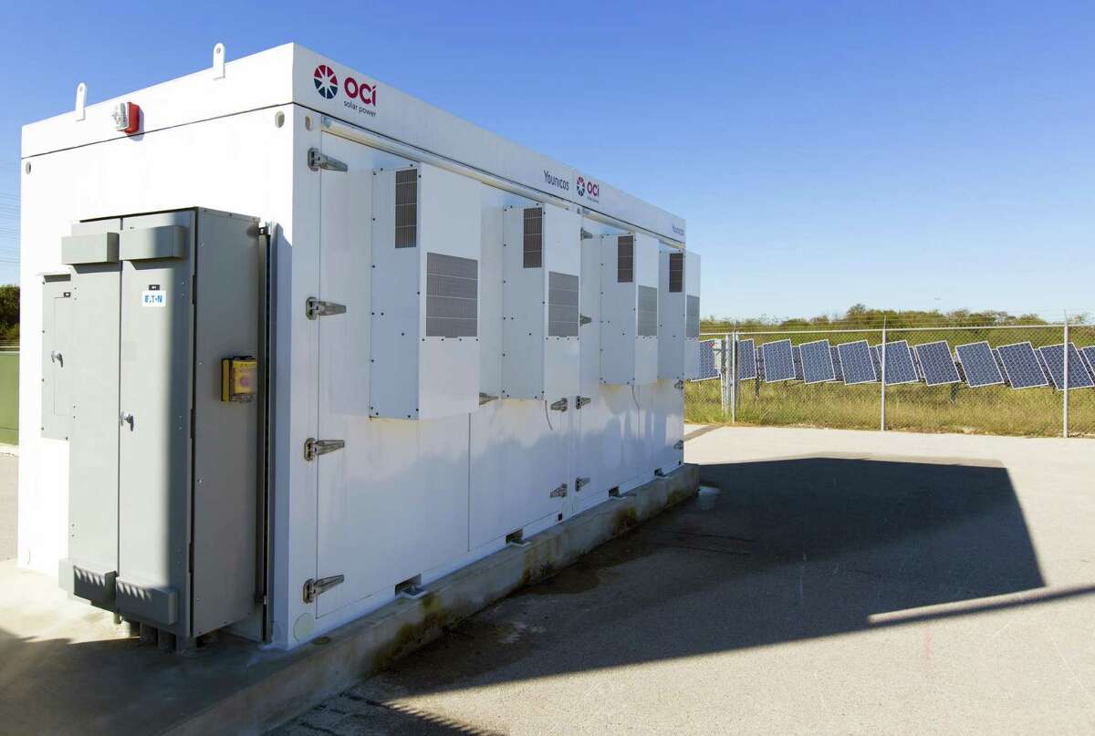 A view of the 1-megawatt battery at Alamo 1 solar farm. The battery is a smaller version of a 10-megawatt battery bank that CPS Energy plans to build to use during peak hours of energy use.