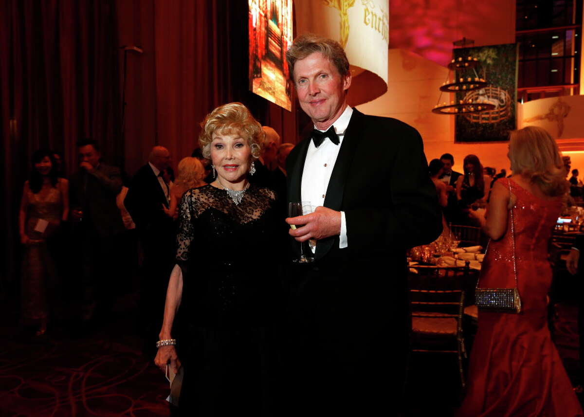 Houston's Alist bring glamour to "Cinderella"themed Ballet Ball