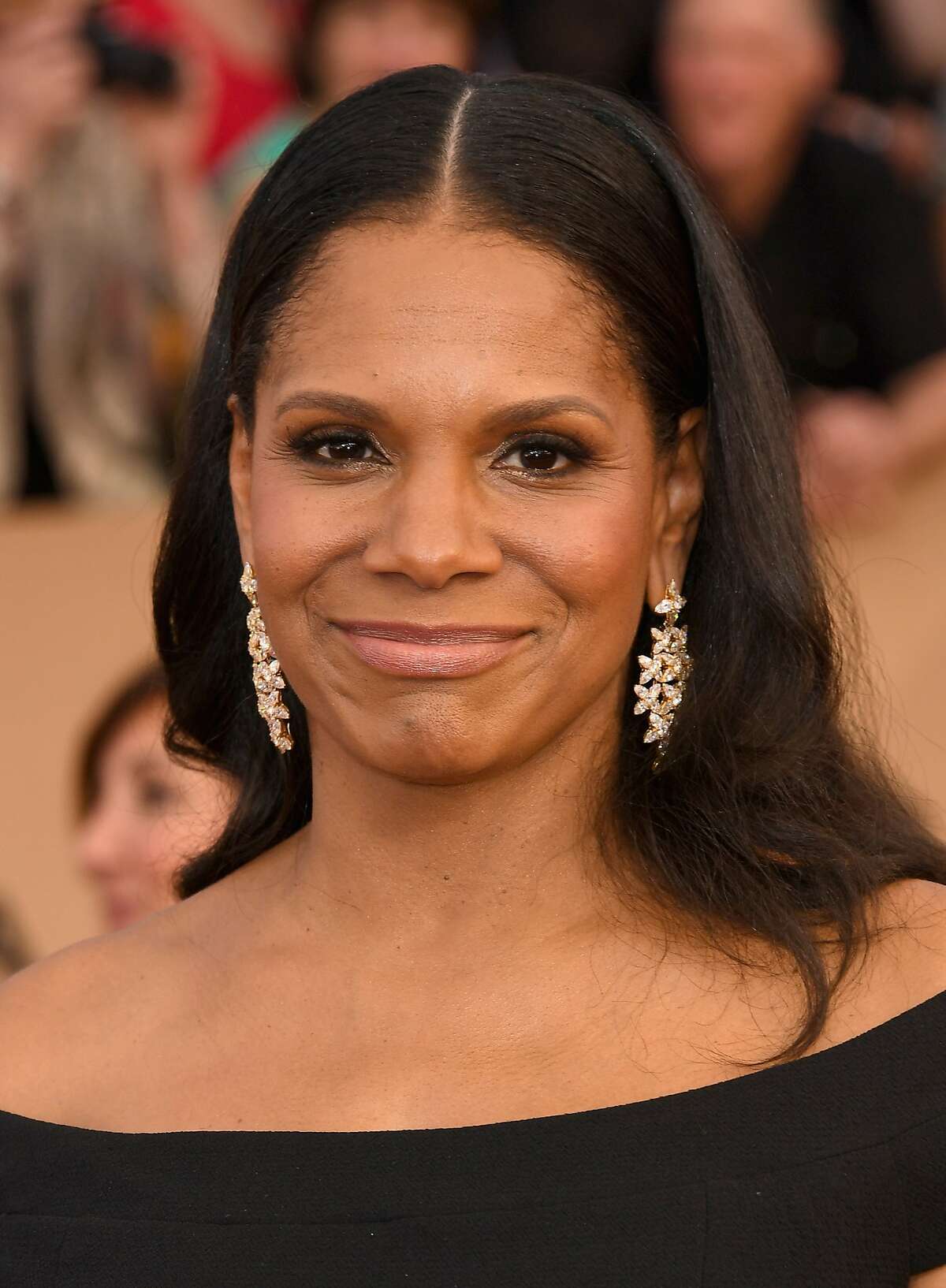 LOS ANGELES, CA - JANUARY 29: Actor Audra McDonald attends the 23rd Annual Screen Actors Guild Awards at The Shrine Expo Hall on January 29, 2017 in Los Angeles, California. (Photo by Alberto E. Rodriguez/Getty Images)