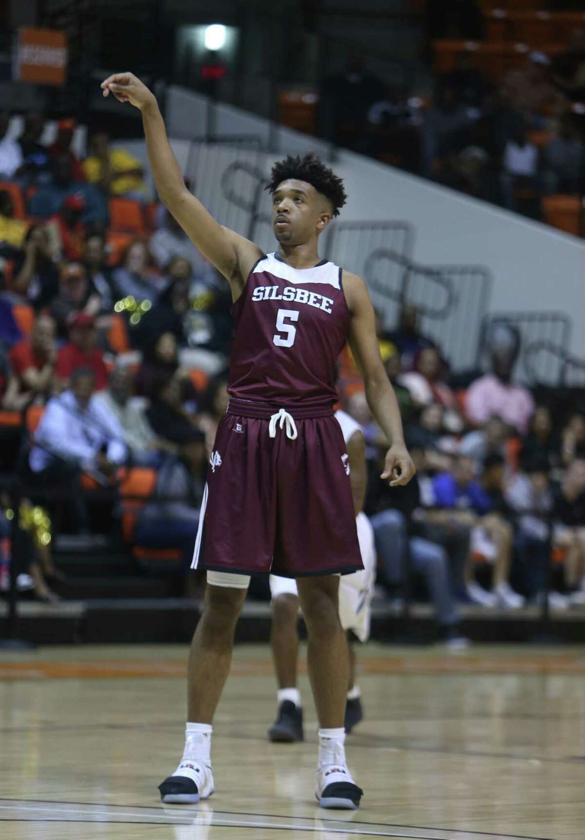 Silsbee’s Adams Enters NBA Draft