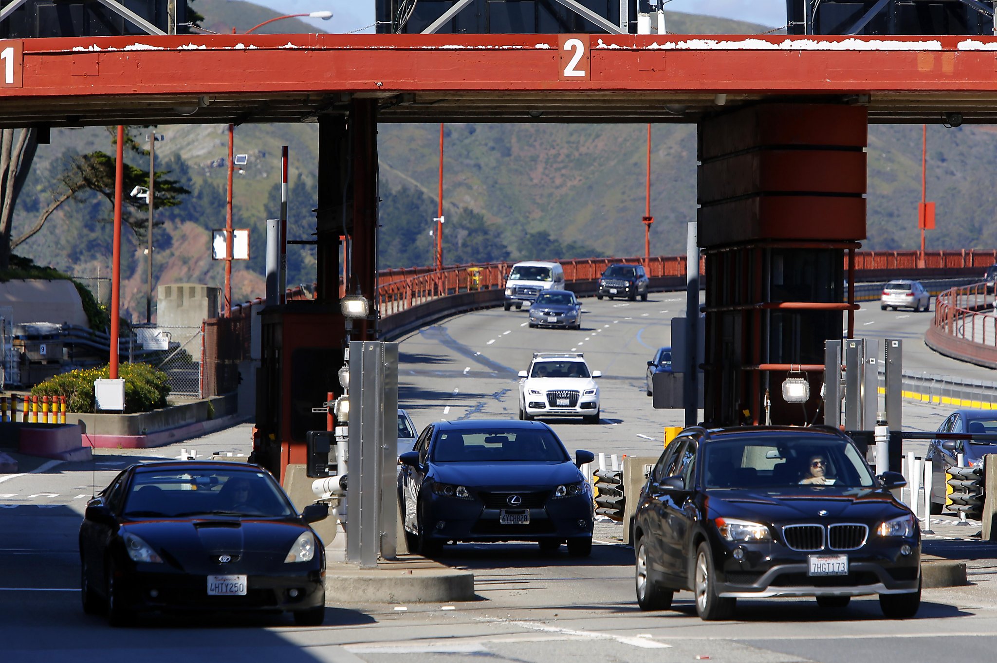 Golden Gate tolls rise to bridge gap in budget