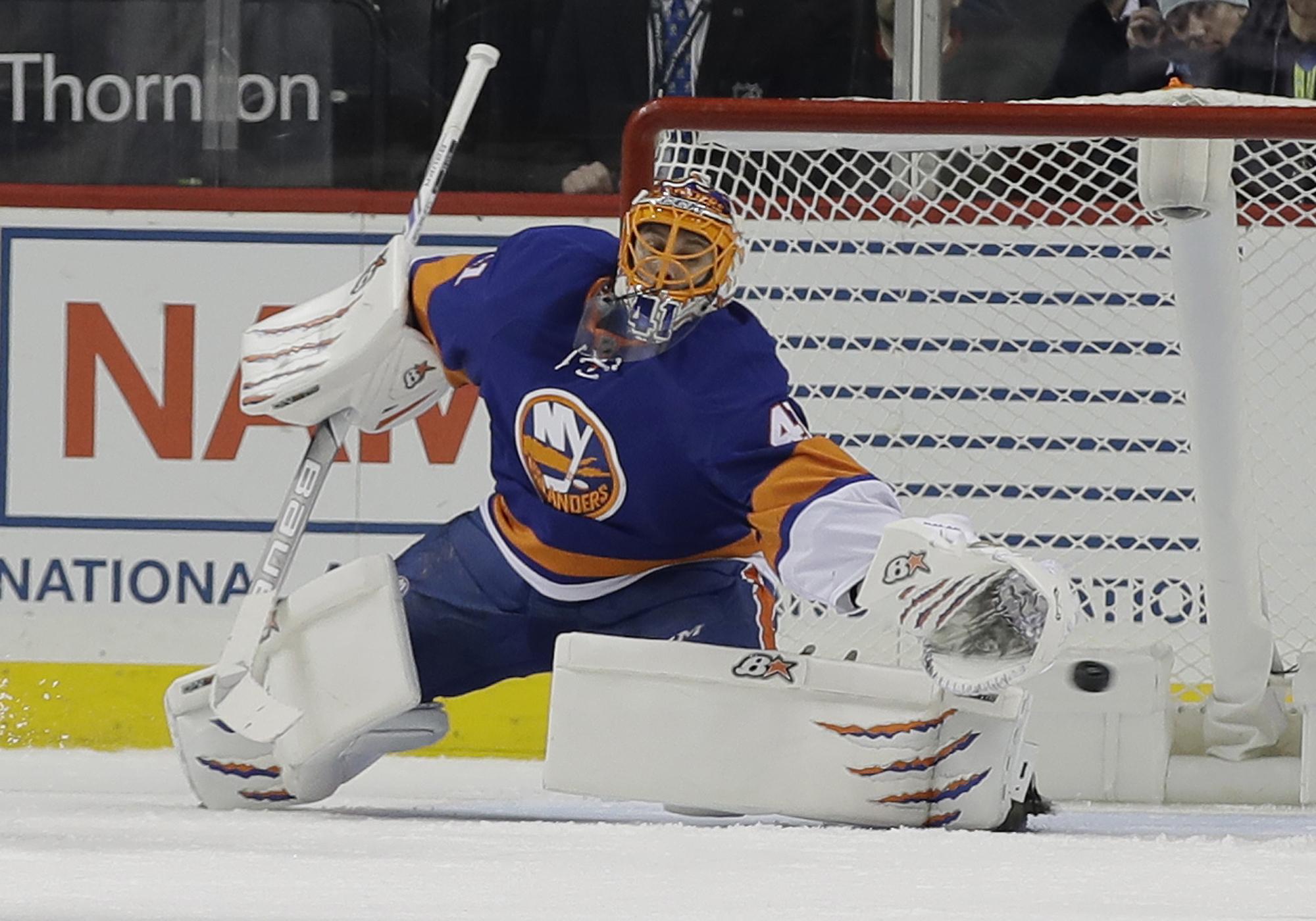 Sound Tigers keep Halak at NHL deadline; Ho-Sang called up